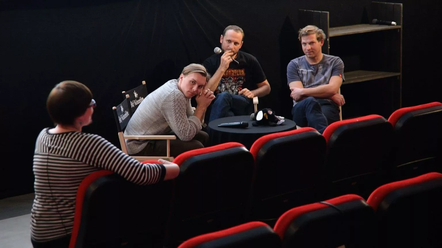 Gówno pod teatrem